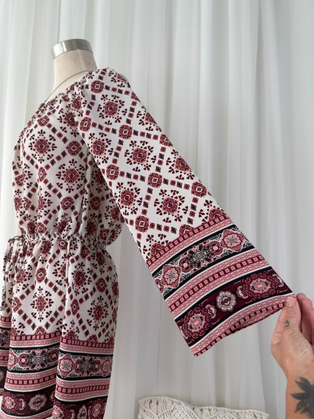 Red Geometric Medallion Bell Sleeve Off Shoulder Boho Romper Womens S Festival - Picture 5 of 7